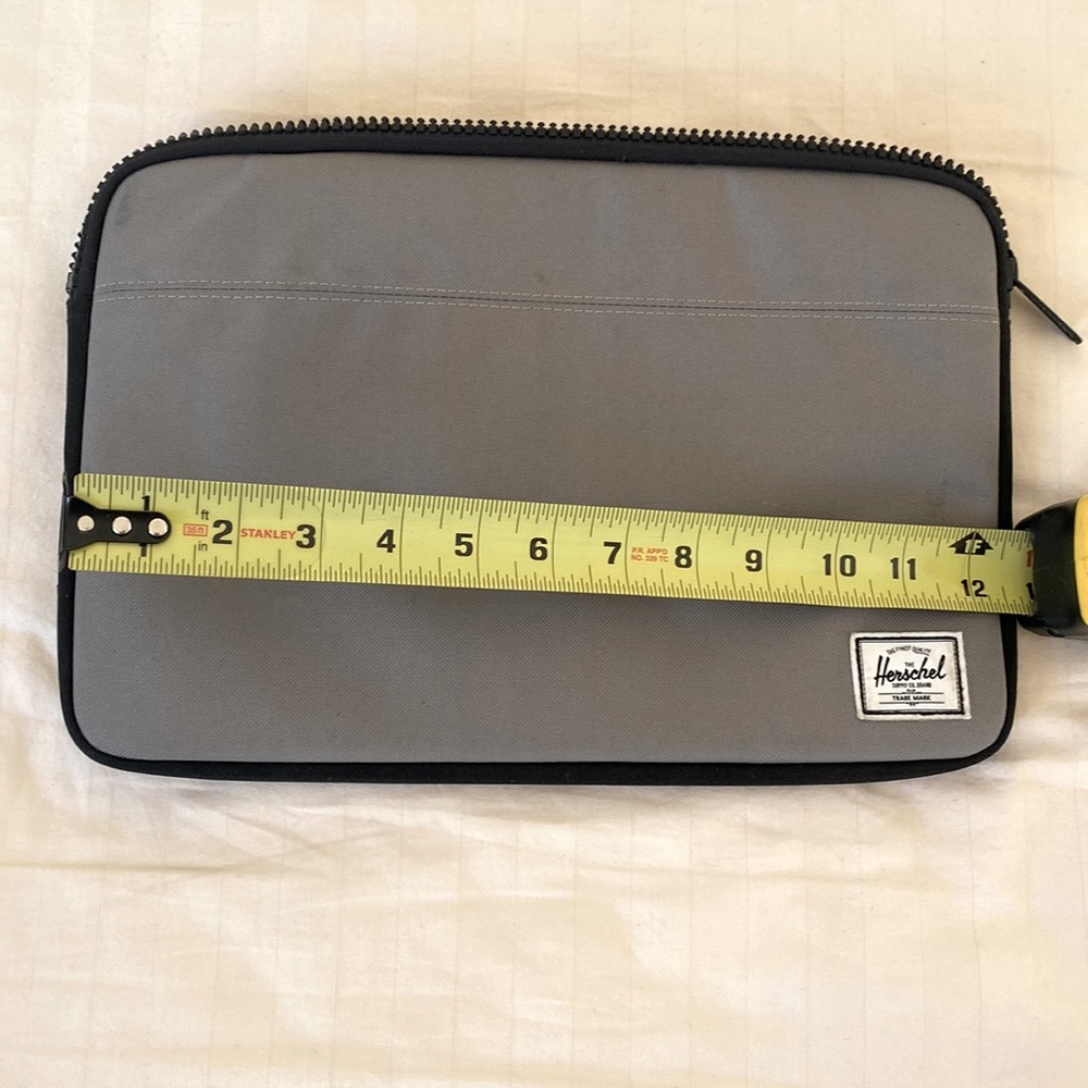 HERSCHEL Tablet sleeve 12.5” width 8.25” hgt. Light Gray Zippered